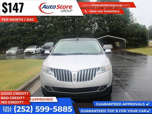 Used 2013 Lincoln MKX AWD image 3