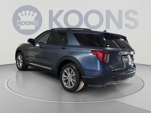 Used 2020 Ford Explorer XLT w/ Equipment Group 202A AWD/4WD image 8