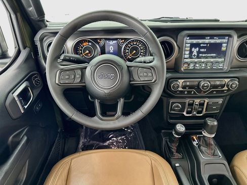 Used 2023 Jeep Gladiator Sport AWD/4WD image 21