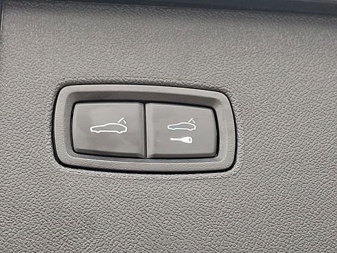 Used 2023 Porsche Cayenne S image 31