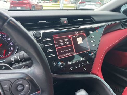 Used 2020 Toyota Camry XSE FWD image 22