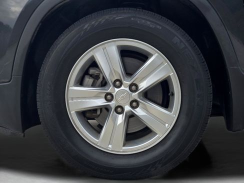 Used 2019 Chevrolet Trax LT FWD image 29