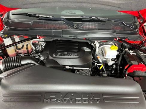 Used 2024 RAM 2500 Big Horn w/ Sport Appearance Package image 9