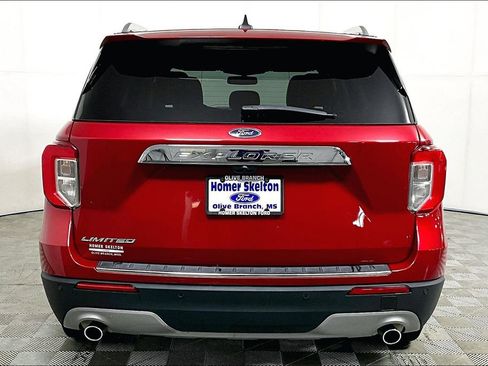 Used 2023 Ford Explorer Limited image 4