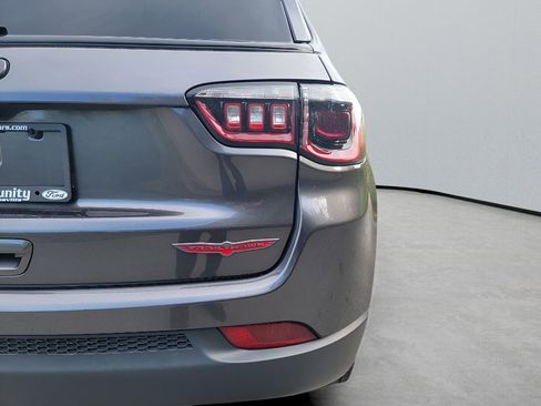 Used 2022 Jeep Compass Trailhawk image 38