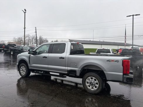 Used 2024 Ford F250 XLT image 6