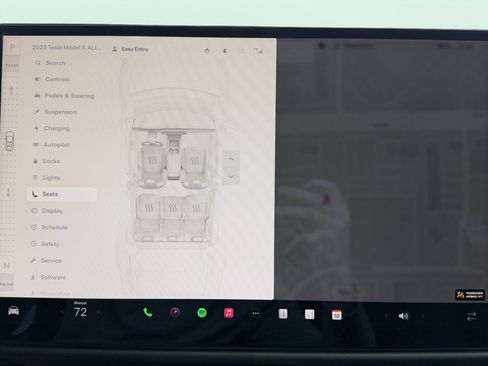 Used 2023 Tesla Model X image 82