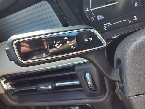 Certified 2022 Lincoln Corsair FWD w/ Equipment Group 101A image 13