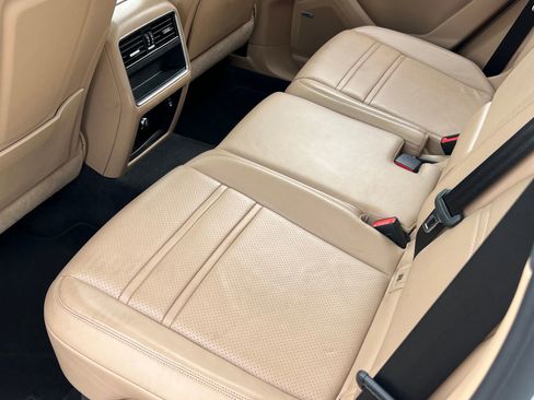 Certified 2020 Porsche Cayenne image 18