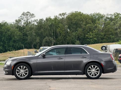 Used 2016 Chrysler 300 Limited AWD/4WD image 6