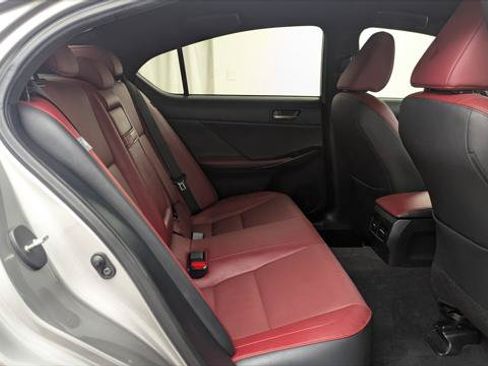 Used 2022 Lexus IS 300 RWD image 18