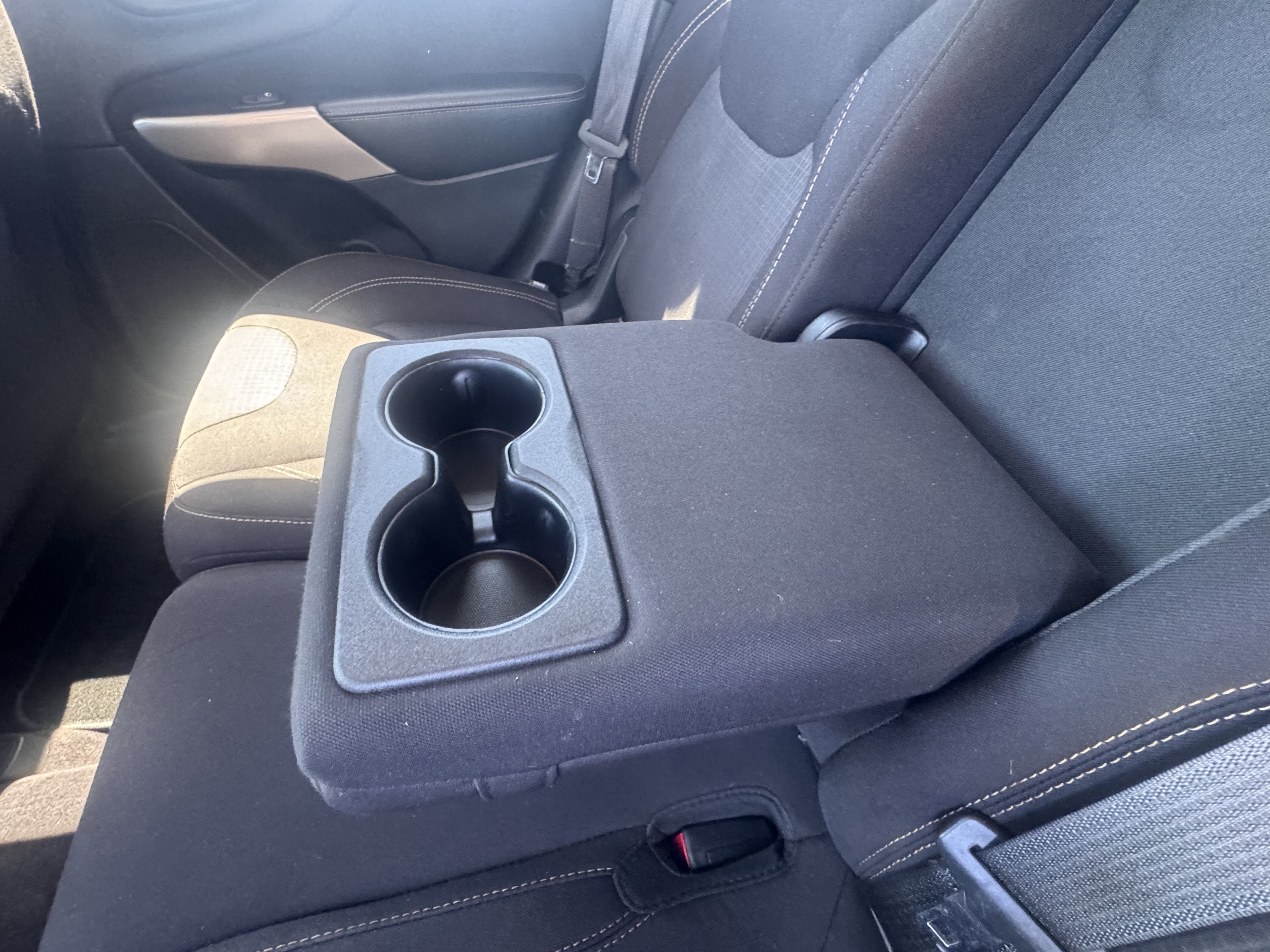 Used 2017 Jeep Cherokee Latitude FWD image 11