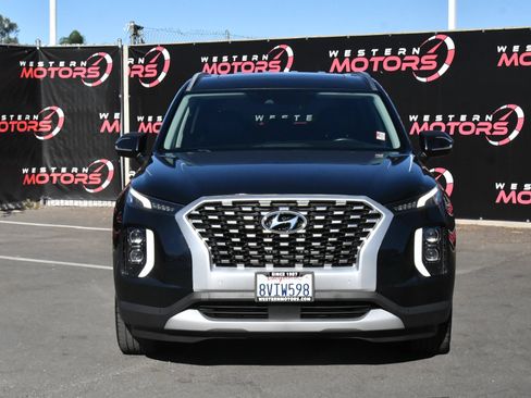 Used 2021 Hyundai Palisade SEL w/ Winter Package AWD/4WD image 2