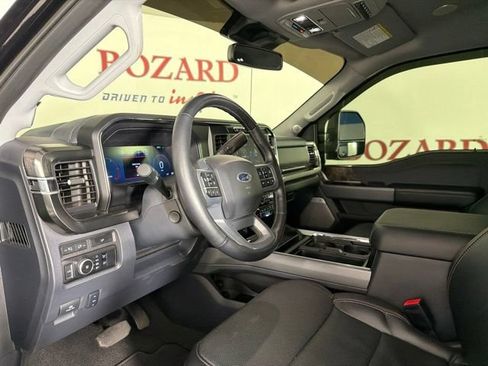 Used 2024 Ford F350 Lariat w/ Lariat Ultimate Package AWD/4WD image 12