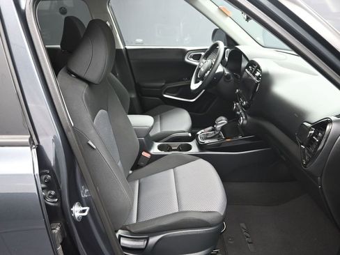New 2025 Kia Soul S image 34
