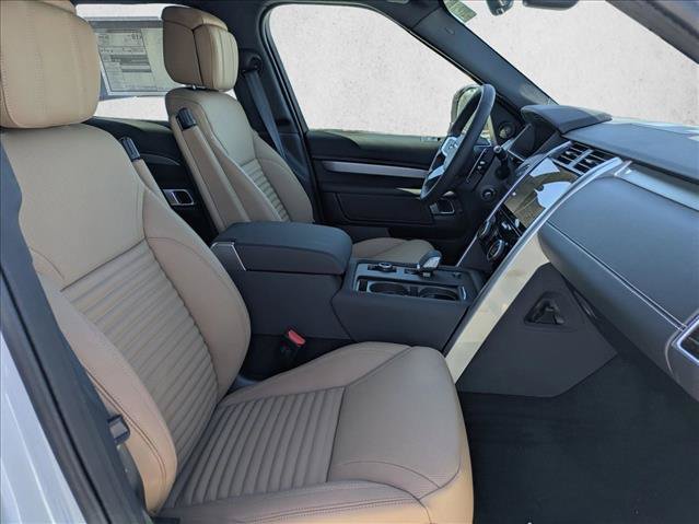 New 2026 Land Rover Discovery Limited Edition AWD/4WD image 17