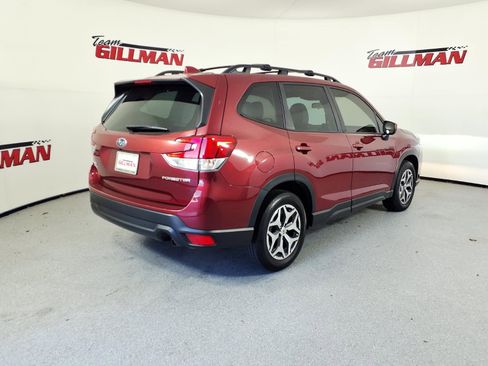 Used 2023 Subaru Forester Premium image 5