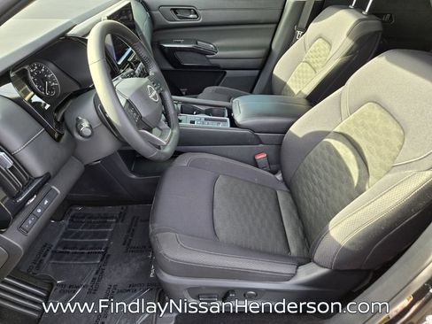 Used 2026 Nissan Pathfinder SV FWD image 10