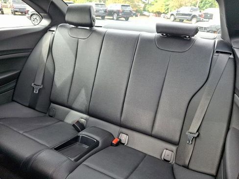 Used 2020 BMW 230i Coupe w/ Premium Package image 10