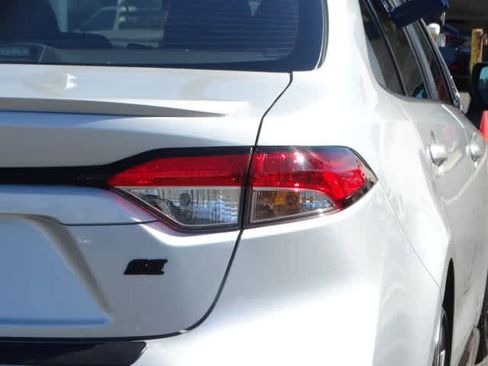 Used 2024 Toyota Corolla SE image 12