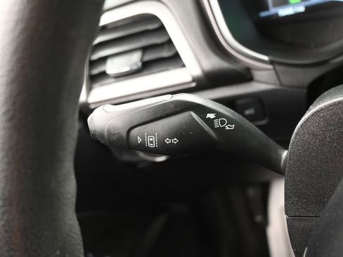Used 2020 Ford Fusion SE FWD image 24