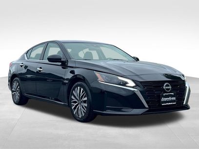 Used 2023 Nissan Altima 2.5 SV