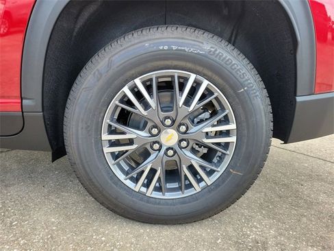 New 2026 Chevrolet Traverse LT w/ Driver Confidence Package image 5