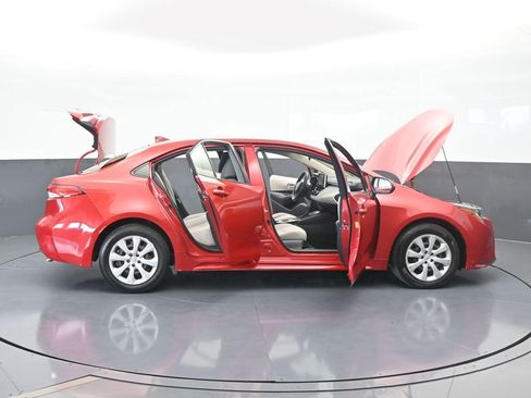 Used 2020 Toyota Corolla LE image 67