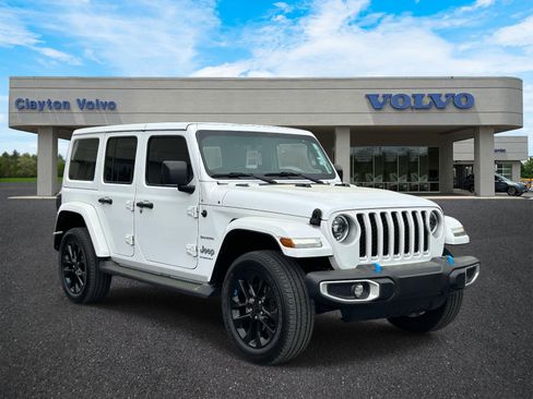 Used 2023 Jeep Wrangler Unlimited Sahara w/ Cold Weather Group AWD/4WD image 1