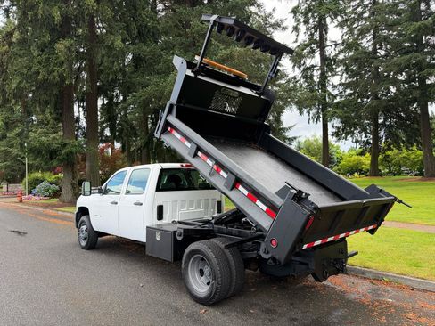Used 2011 Chevrolet Silverado 3500 W/T RWD image 14