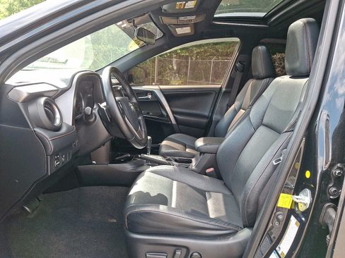Used 2016 Toyota RAV4 SE w/ Cargo Management Package AWD/4WD image 14