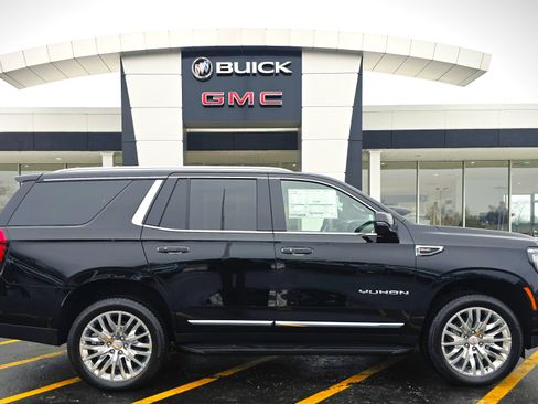 New 2026 GMC Yukon Elevation w/ LPO, Floor Liner Package image 12