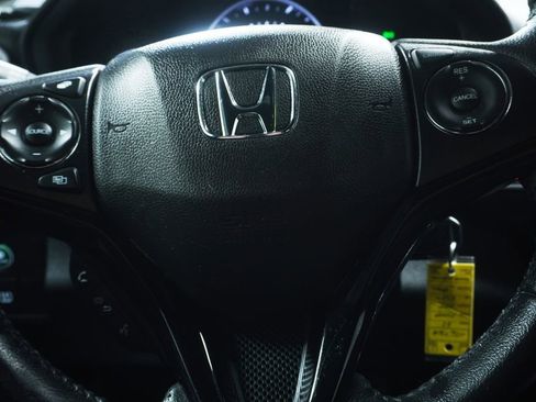 Used 2022 Honda HR-V Sport image 16