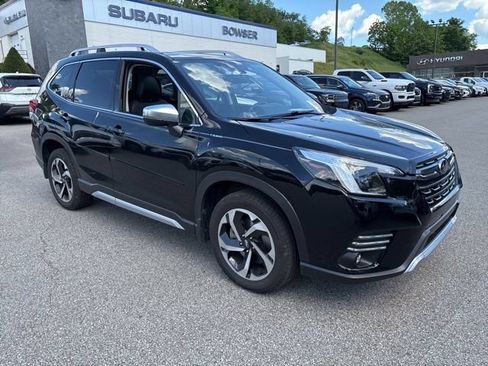 Used 2023 Subaru Forester Touring AWD/4WD image 7