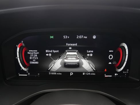 Used 2021 Nissan Rogue Platinum image 18