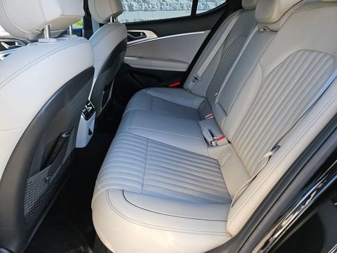 Used 2022 Genesis G70 2.0T w/ Prestige Package image 17