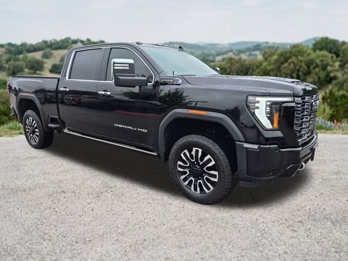 Used 2025 GMC Sierra 2500 Denali Ultimate w/ Max Trailering Package AWD/4WD image 1