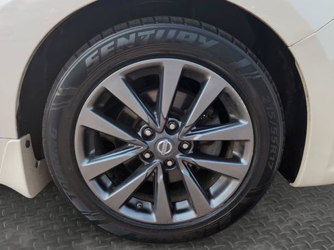 Used 2016 Nissan Altima 2.5 SV FWD image 28