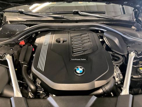 Used 2022 BMW 740i 740i w/ Luxury Rear Seating Package image 29