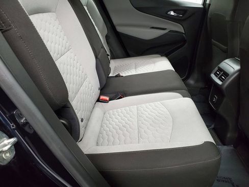 Used 2021 Chevrolet Equinox LS image 20