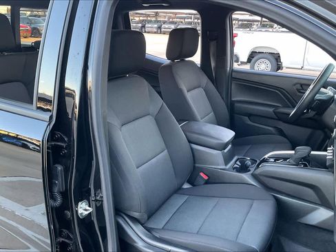 Certified 2026 Chevrolet Colorado W/T w/ WT Custom Package image 11