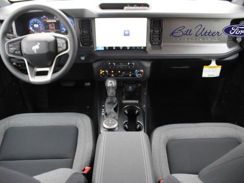 New 2025 Ford Bronco 4-Door image 11
