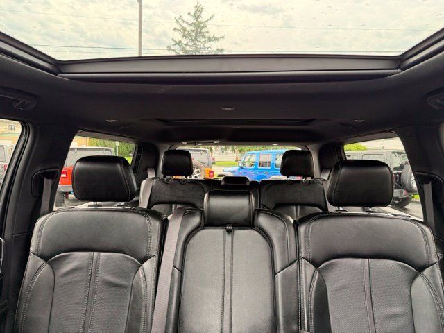 Used 2024 Jeep Wagoneer Series II AWD/4WD image 36