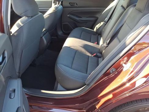 Used 2025 Nissan Altima 2.5 SV FWD image 15