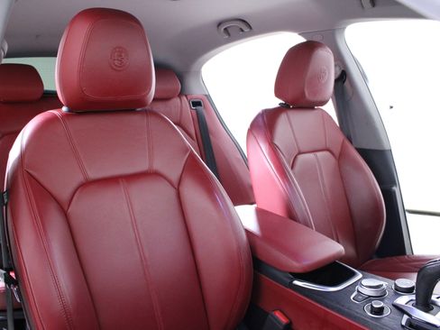 Used 2020 Alfa Romeo Stelvio Sport w/ Quick Order Package 22K Sport image 18