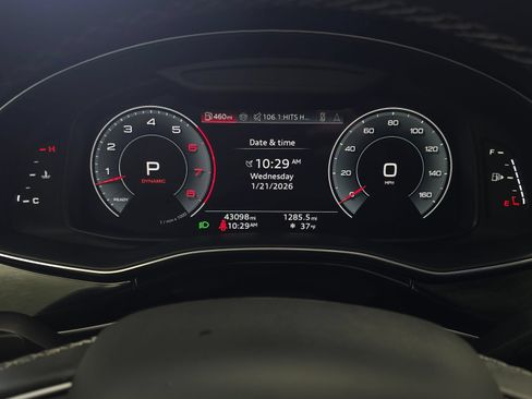 Used 2025 Audi Q7 3.0T Premium Plus AWD/4WD image 38