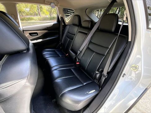 Used 2016 Nissan Murano Platinum image 19