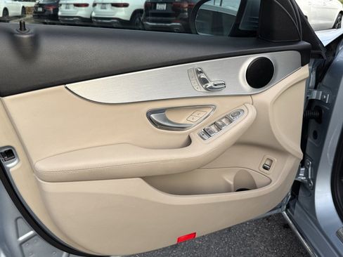 Used 2018 Mercedes-Benz C 300 Sedan image 19