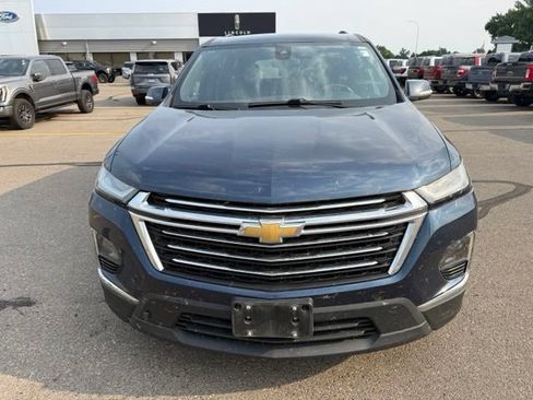Used 2022 Chevrolet Traverse LT w/ LPO, Floor Liner Package AWD/4WD image 5