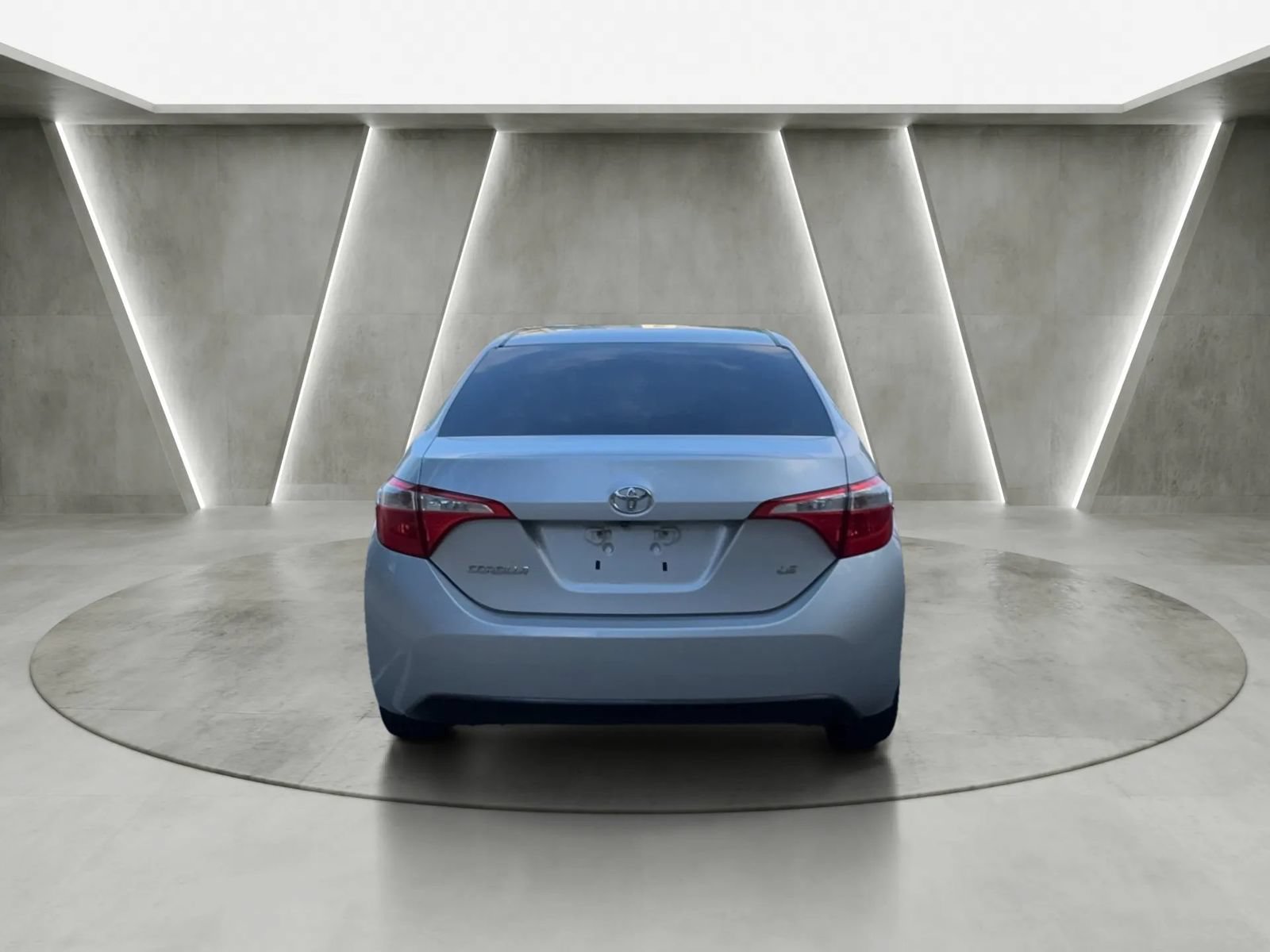 Used 2015 Toyota Corolla LE FWD image 4